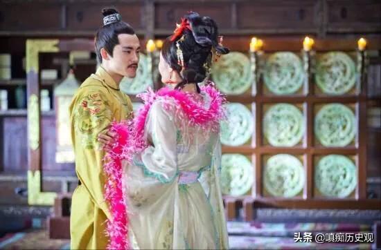 趙匡胤兄弟趙光義成為君主后，是如何對待24歲的皇后嫂子的？